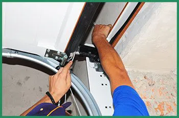 Quality Garage Door Service San Diego, CA 858-964-0128 - sprin-cont-gr-22m