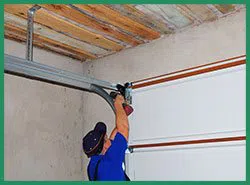 Quality Garage Door Service San Diego, CA 858-964-0128 - sprin-sid-gr-22m